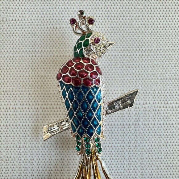 MMA V&A Enamel Peacock Brooch - Picture 9 of 11